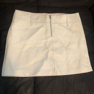 Adorable white pleather mini skirt
